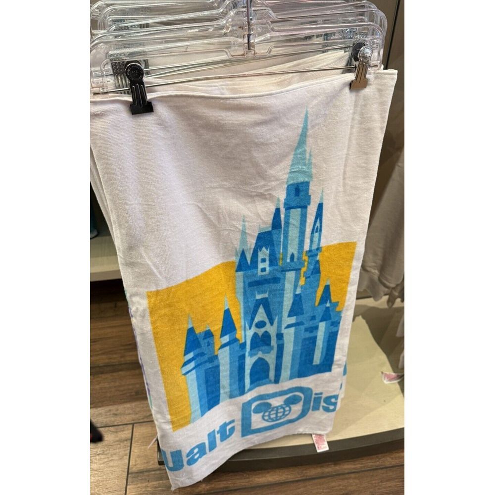 2025 Disney Parks Walt Disney World 4 Park Icons Beach Towel Epcot Hollywood NEW